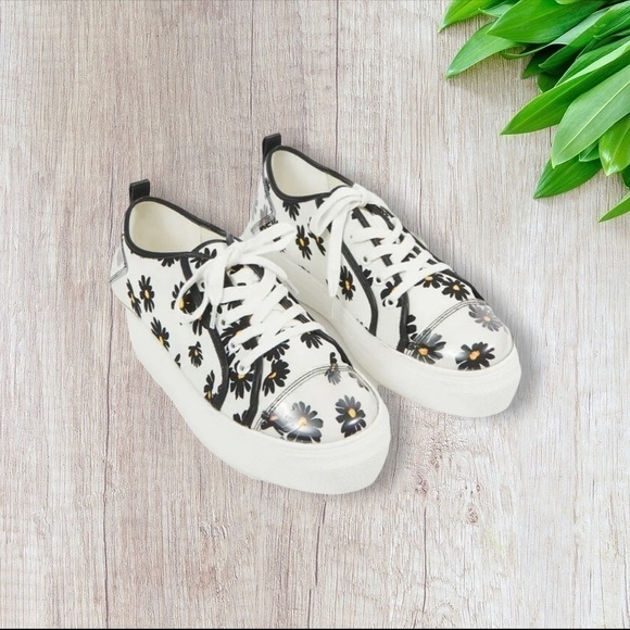 Bravo Daisy Sneakers by Matisse 8.5 - Picture 1 of 7